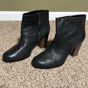 Cole Hann booties, size 9 Nike air super comfy, wear only once.